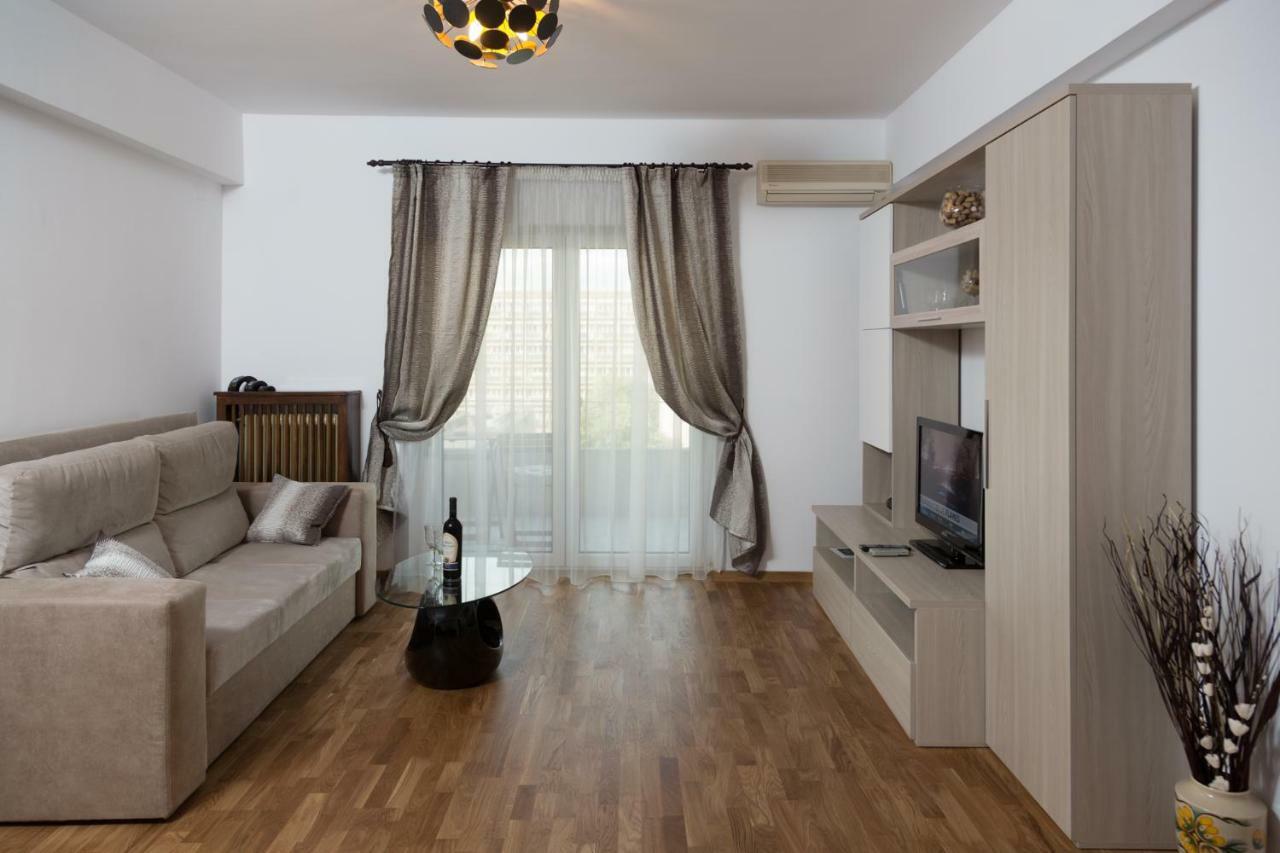 Central Luxury Flat With Terrace - Adela Accommodation - Ideal For Long Stays Бухарест Экстерьер фото