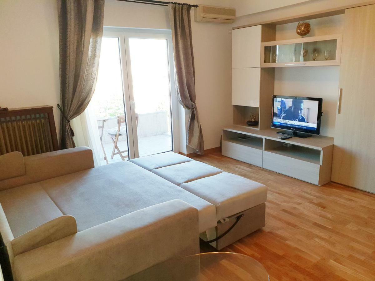Central Luxury Flat With Terrace - Adela Accommodation - Ideal For Long Stays Бухарест Экстерьер фото